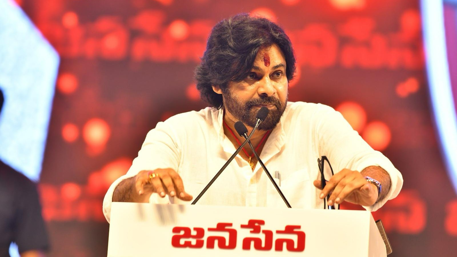 Imposing language or blindly opposing it doesn't achieve national integration: Pawan Kalyan