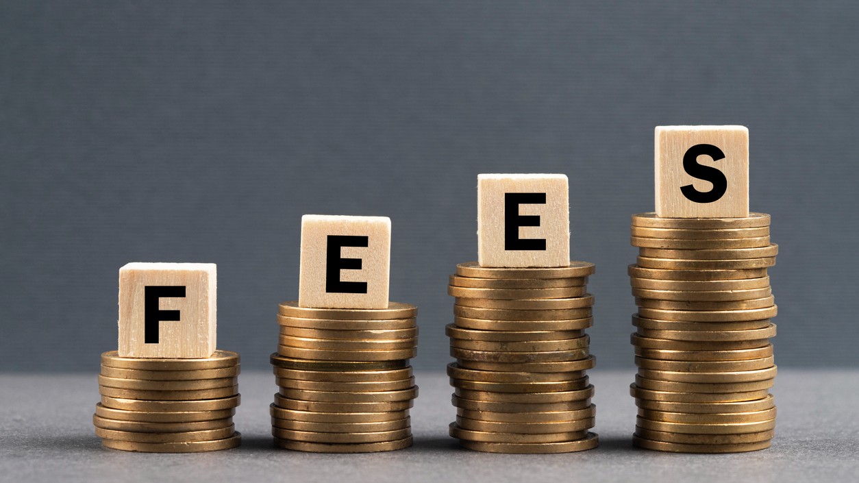 Excess fees during Covid19: Supreme Court sets up panel to examine financial position of UP schools