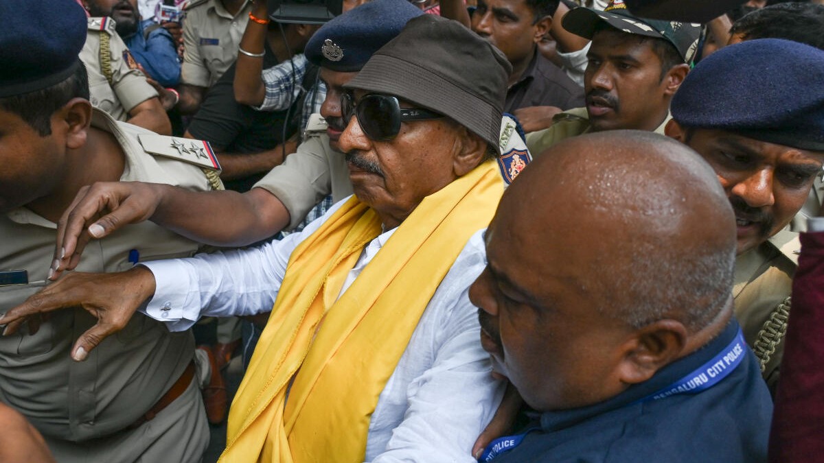 Karnataka Bandh: Police detain veteran Kannada activist Vatal Nagaraj 