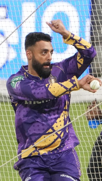 Mystery spinner Varun Chakravarthy, would be one of the key players for the hosts who'd hope that the spinner continues his great run in the IPL. Varun has picked up 31 wickets since his comeback in the T20I format. The spinner has struck at a mind-boggling strike rate of 8.9 in his last 12 games and is riding high on confidence