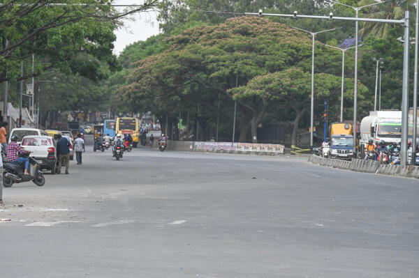 Less vehicle movement is seen due to the Karnataka Bandh call by pro-Kannada organisations at N R road in Bengaluru.