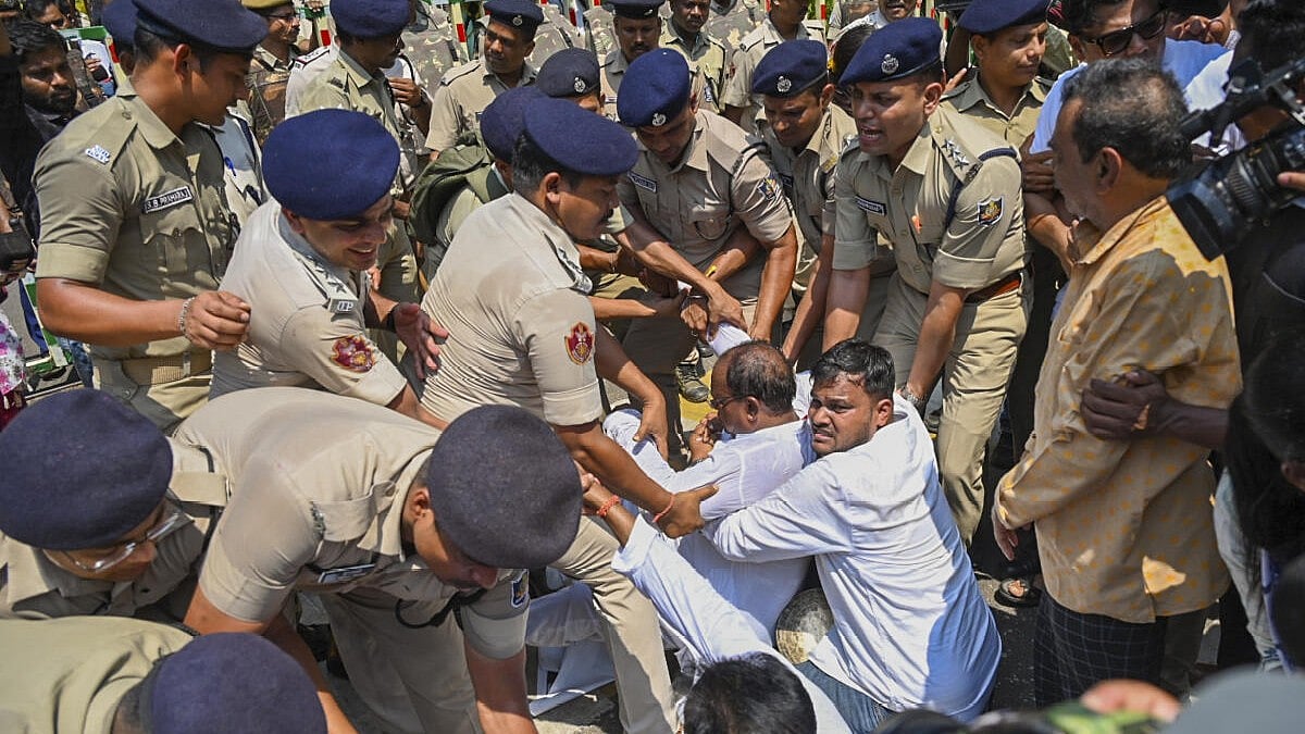 Suspended Congress MLAs taken into custody while trying to enter Odisha  Assembly building