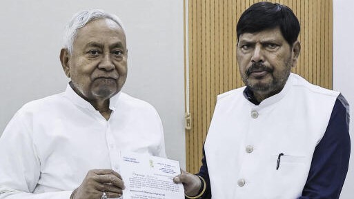 Ramdas Athawale meets Nitish Kumar, day after pledging support to Buddhists on Mahabodhi row