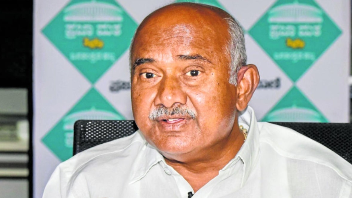 Karnataka govt playing petty politics over Janaushadhi Kendras issue: MLC A H Vishwanath