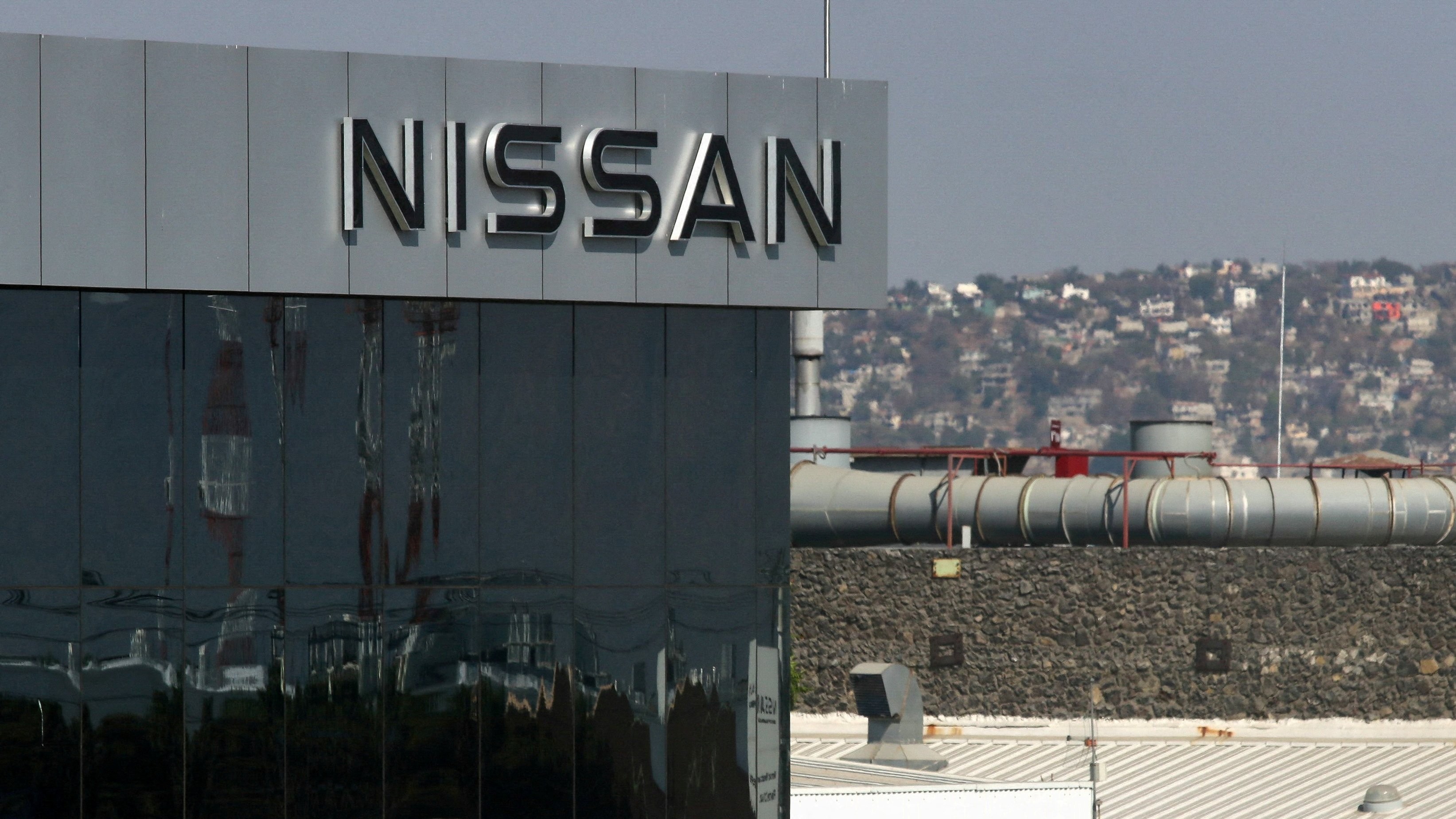 Nissan says it will not take new US orders for Mexican-built Infiniti SUVs