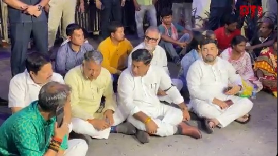 Bengal BJP chief stages dharna outside DGP office along with Murshidabad riot-affected people
