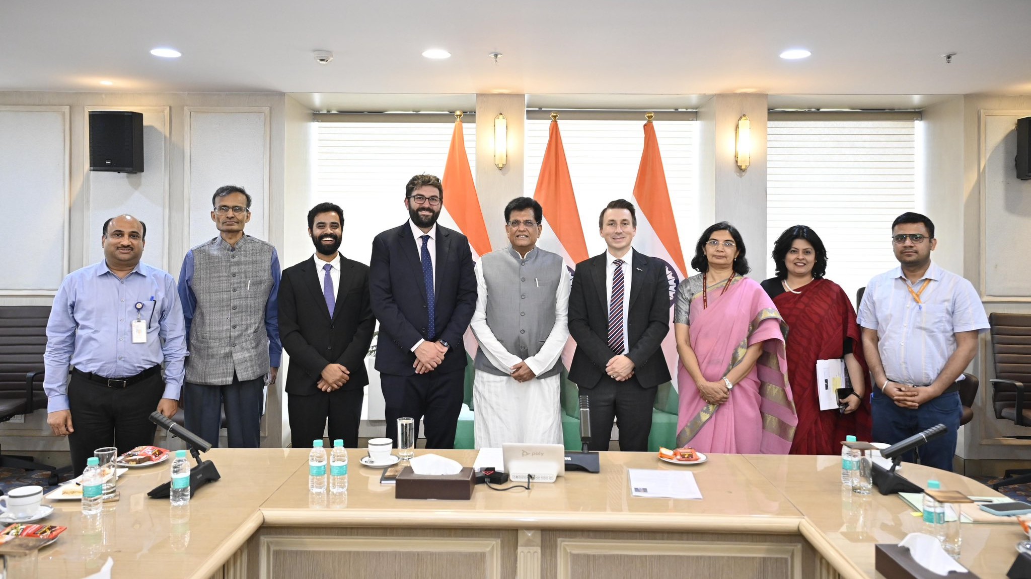Piyush Goyal meets Starlink delegation; discusses future investment plans in India