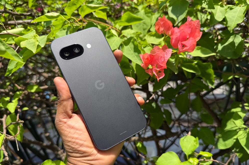 Google Pixel 9a.