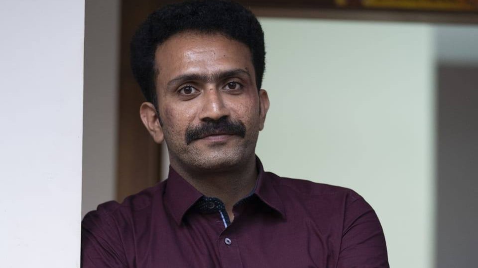 Kerala police summon actor Shine Tom Chacko after fleeing hotel during drug raid