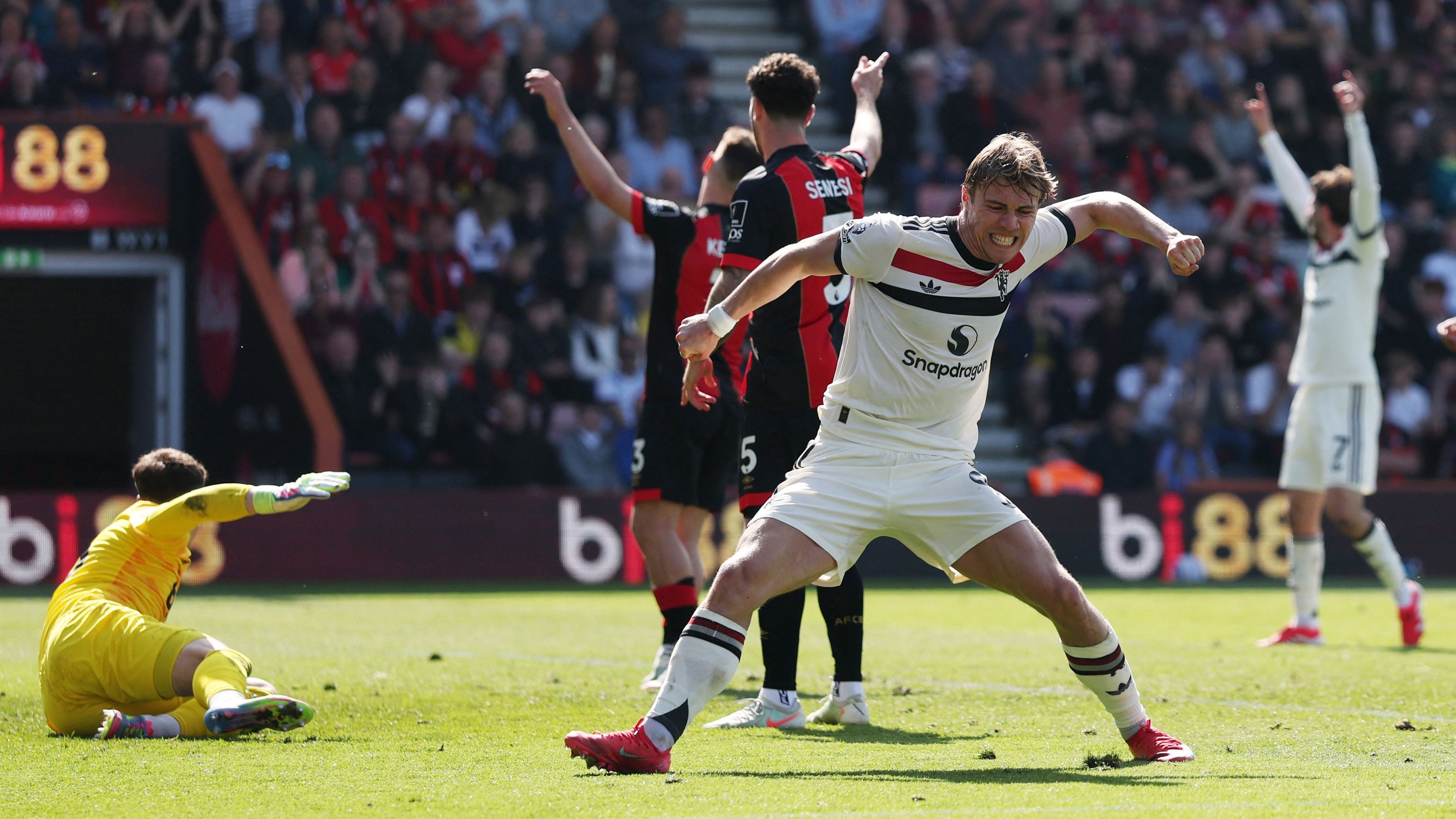 PL | Hojlund late goal salvages draw for Manchester United at Bournemouth