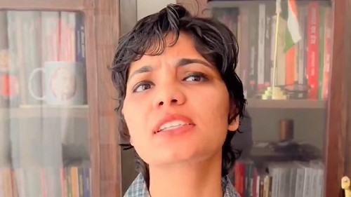 Folk singer Neha Singh Rathore booked for sedition over remarks on Pahalgam attack in UP