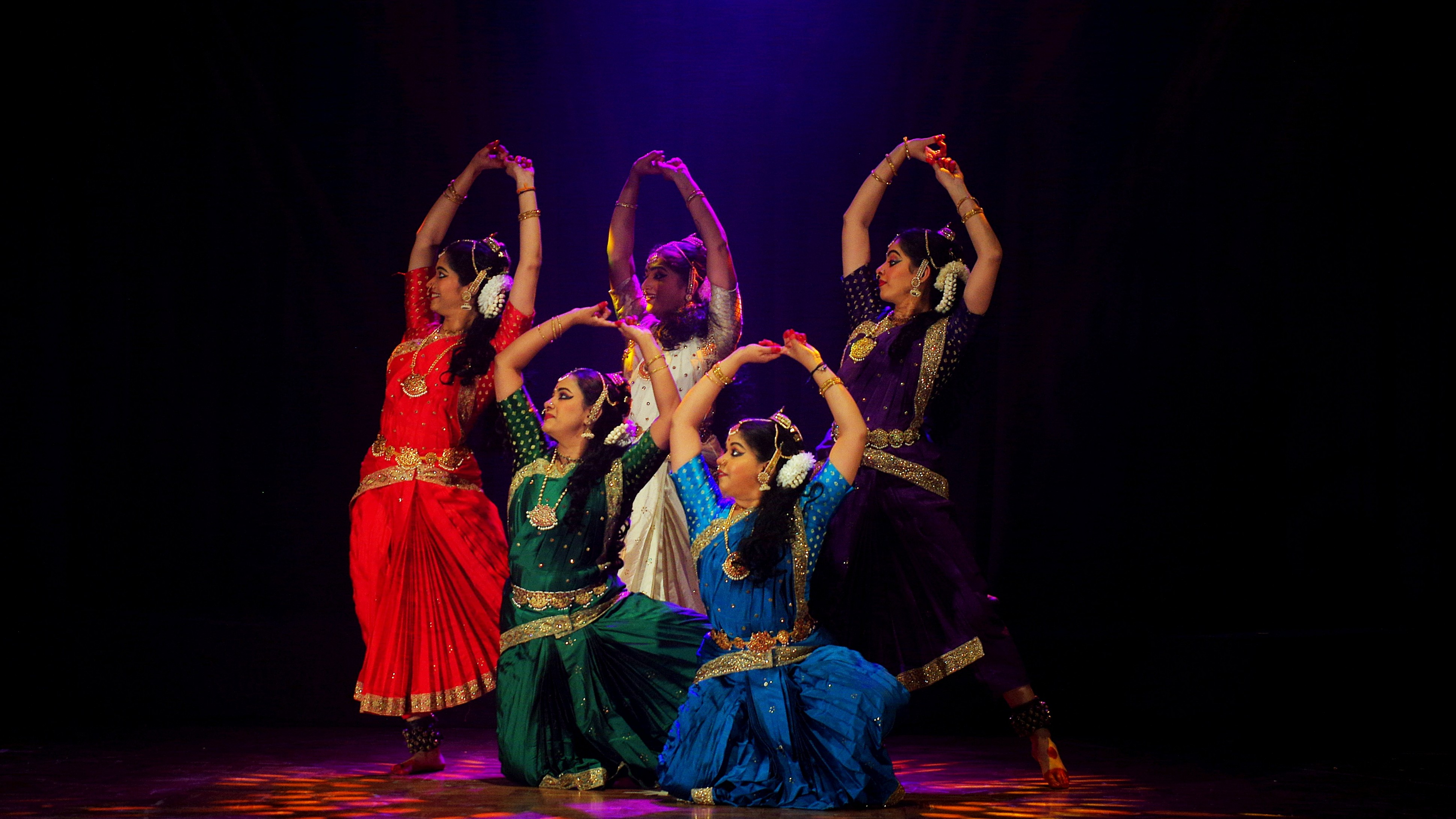 Dance tribute to nature and women