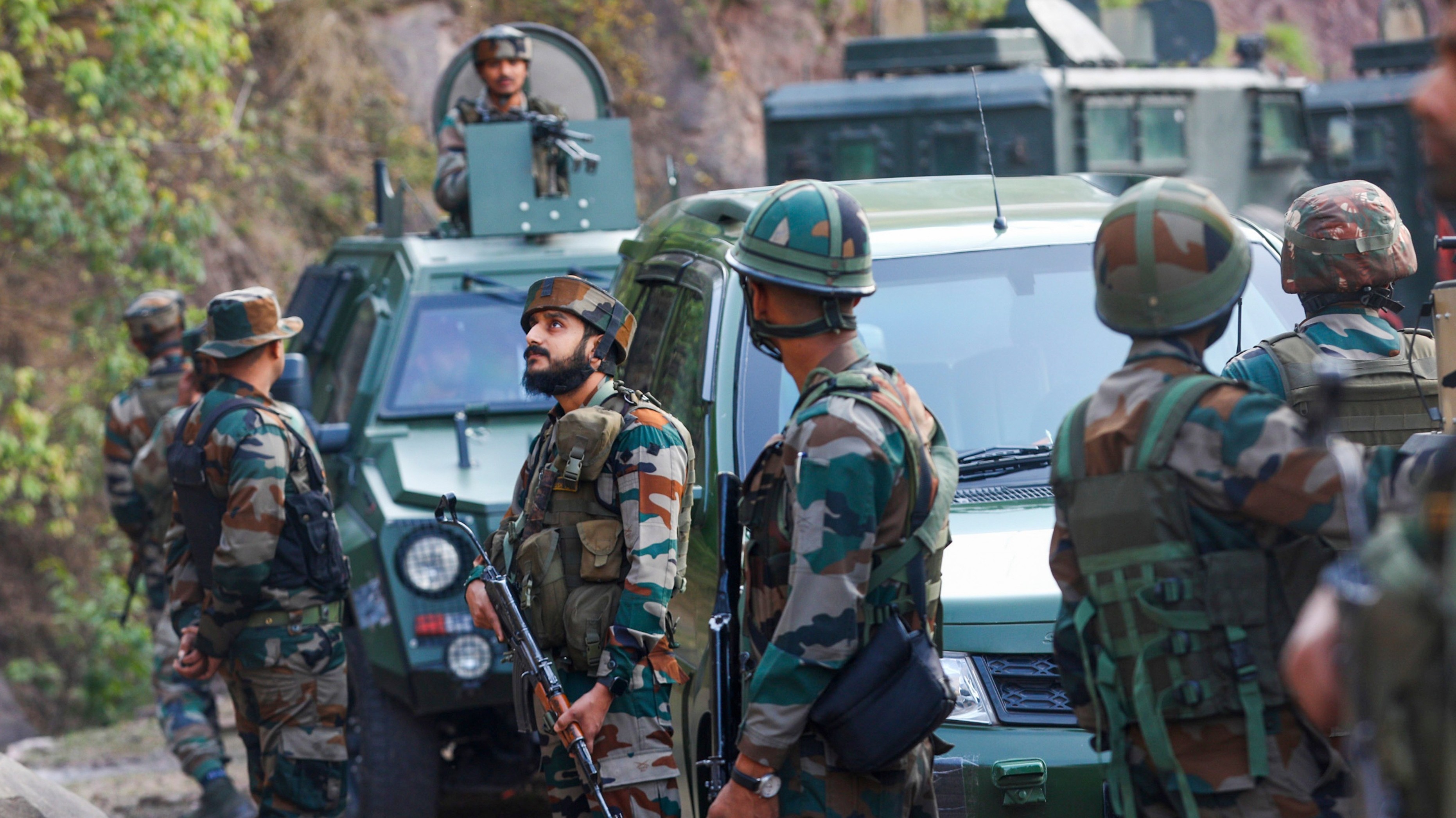 Youth found dead in Kulgam stream after alleged army custody; Kashmir leaders demand probe