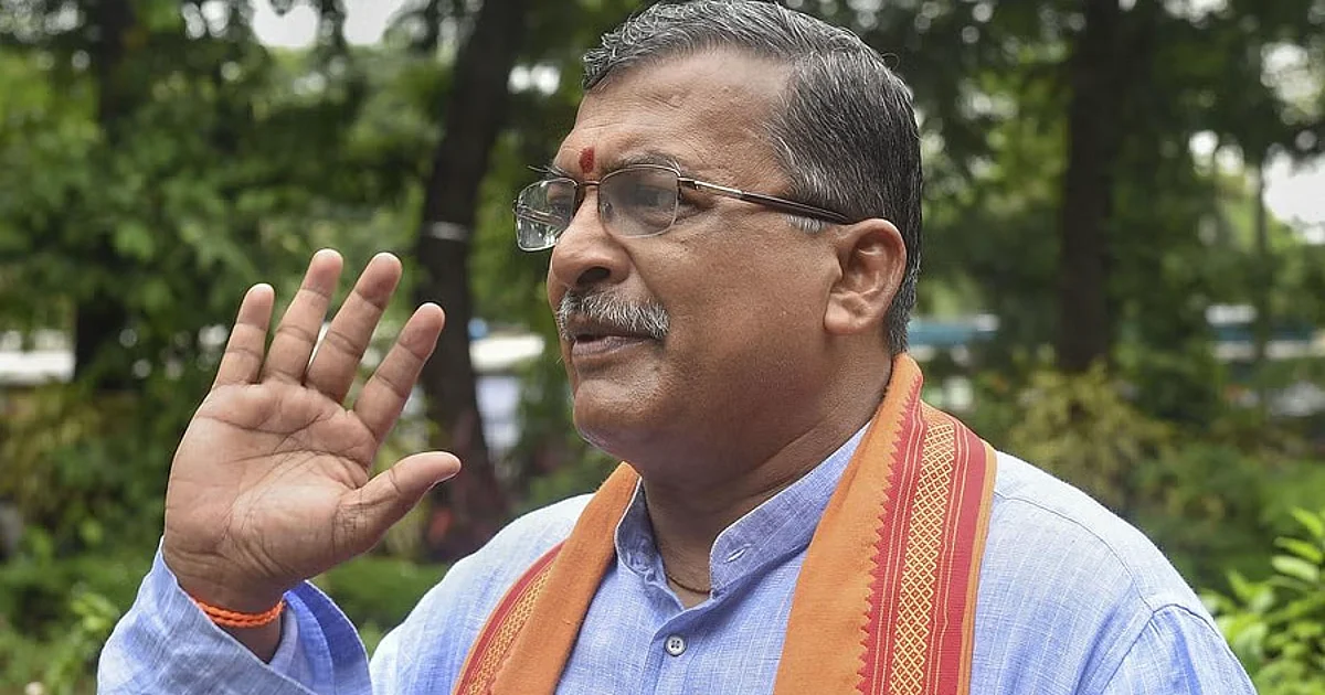 VHP Seeks Debate on ‘Secular’ and ‘Socialist’ in Preamble Added During Emergency