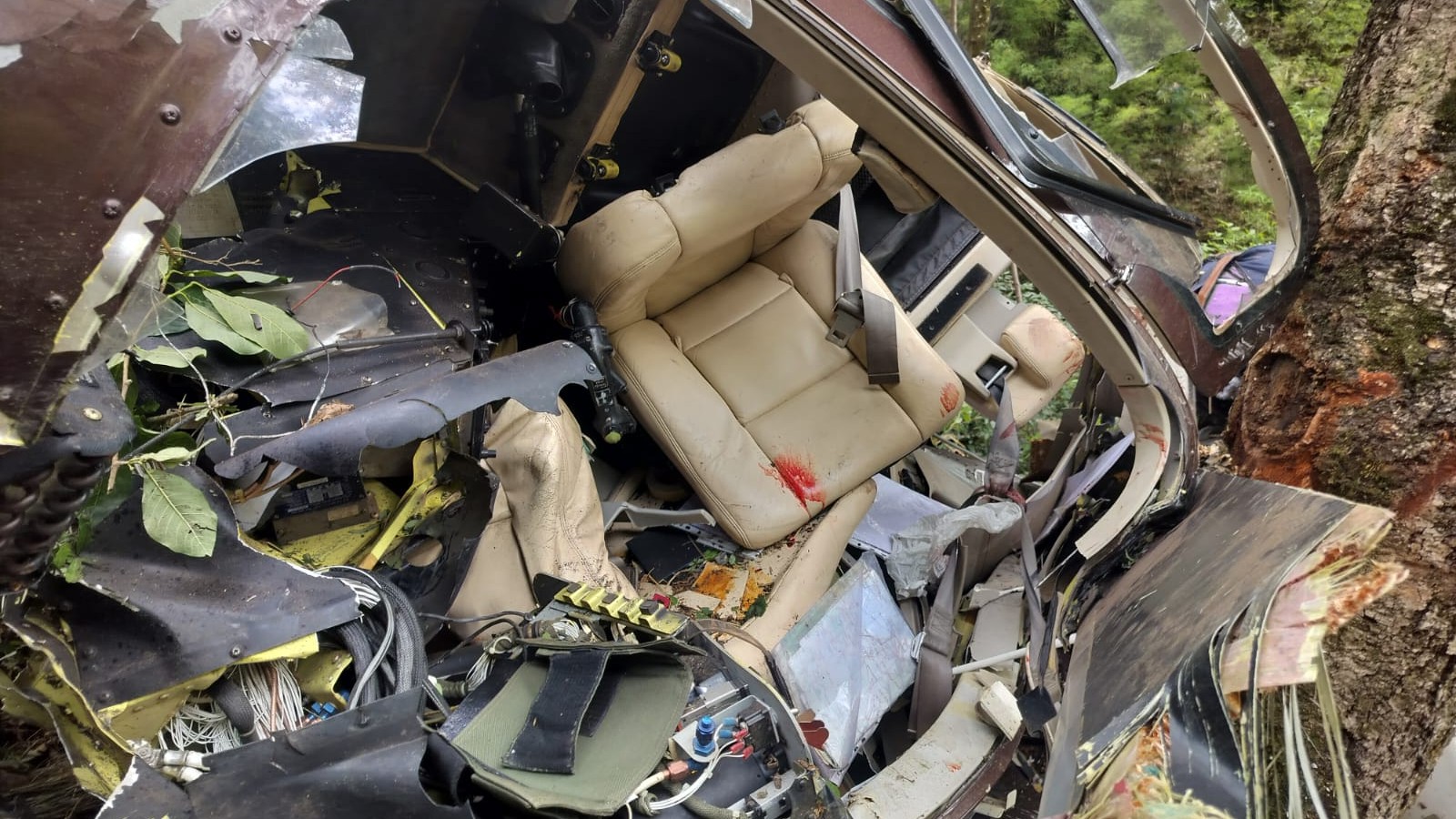 Six killed in chopper crash in Uttarakhand, helicopter services to Kedarnath halted