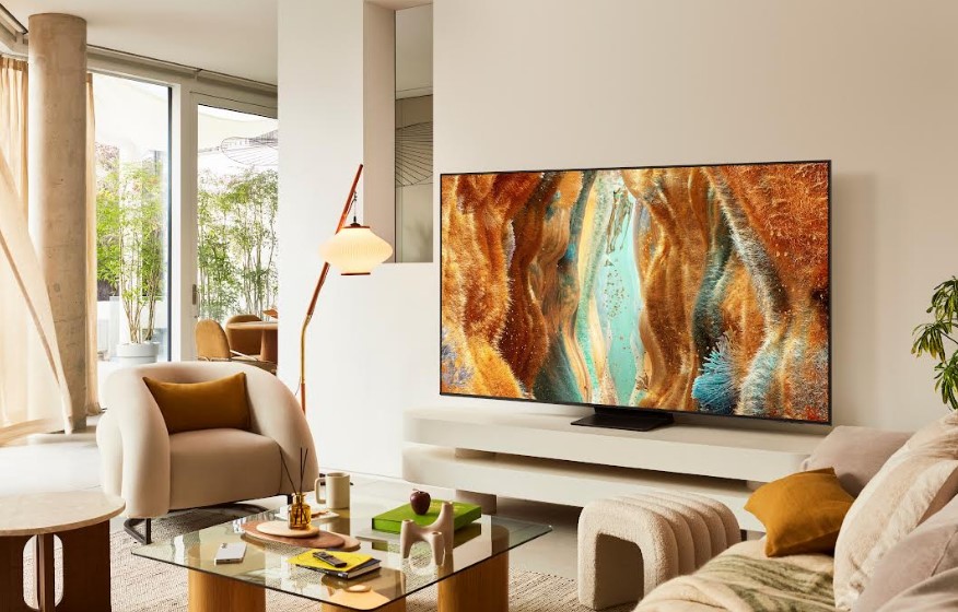Samsung QLED QN70F smart TV series.