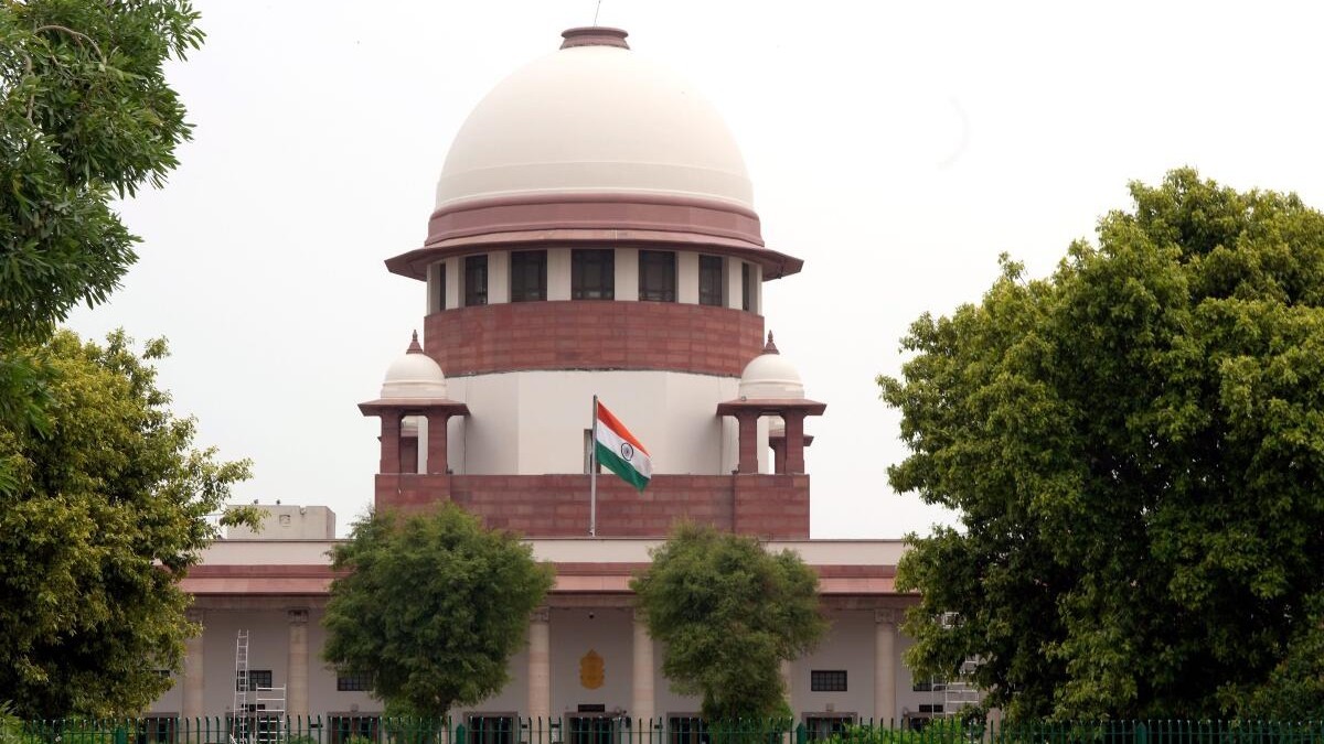 SC tells States and UTs to hand over possession of forest land