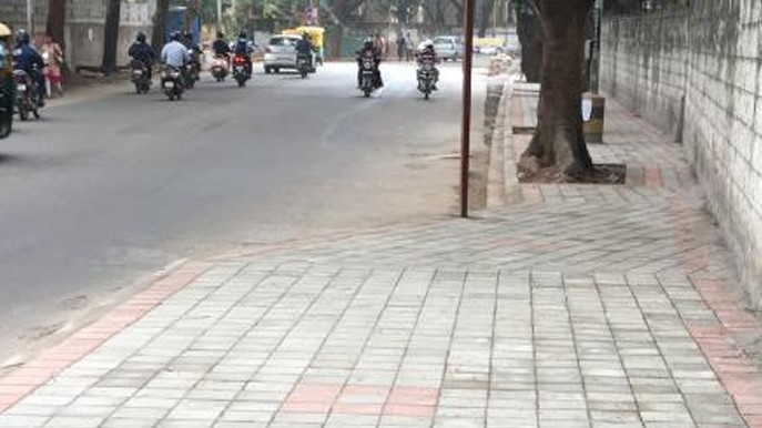 Supreme Court urges states to set norms for pedestrian walkways