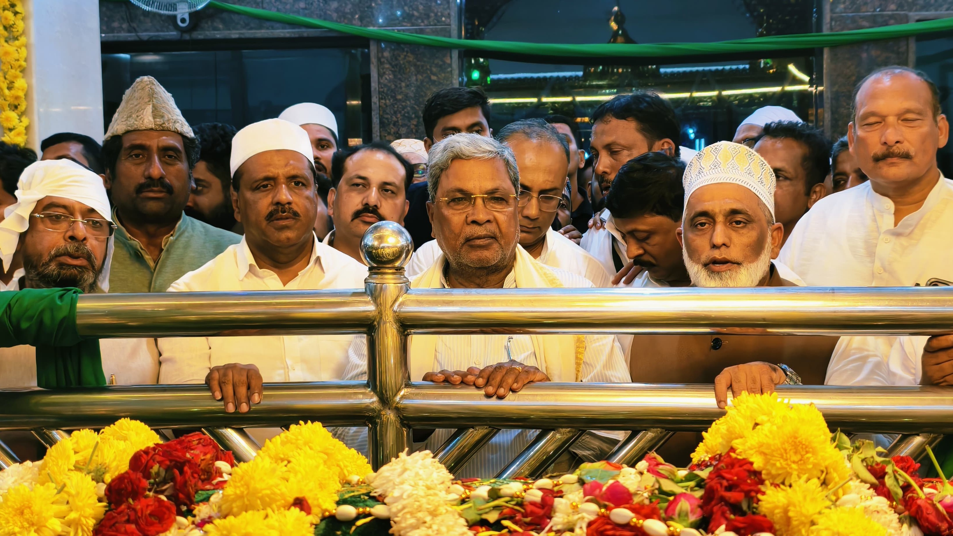 CM Siddaramaiah visits dargah in Ullal, stresses on social justice 