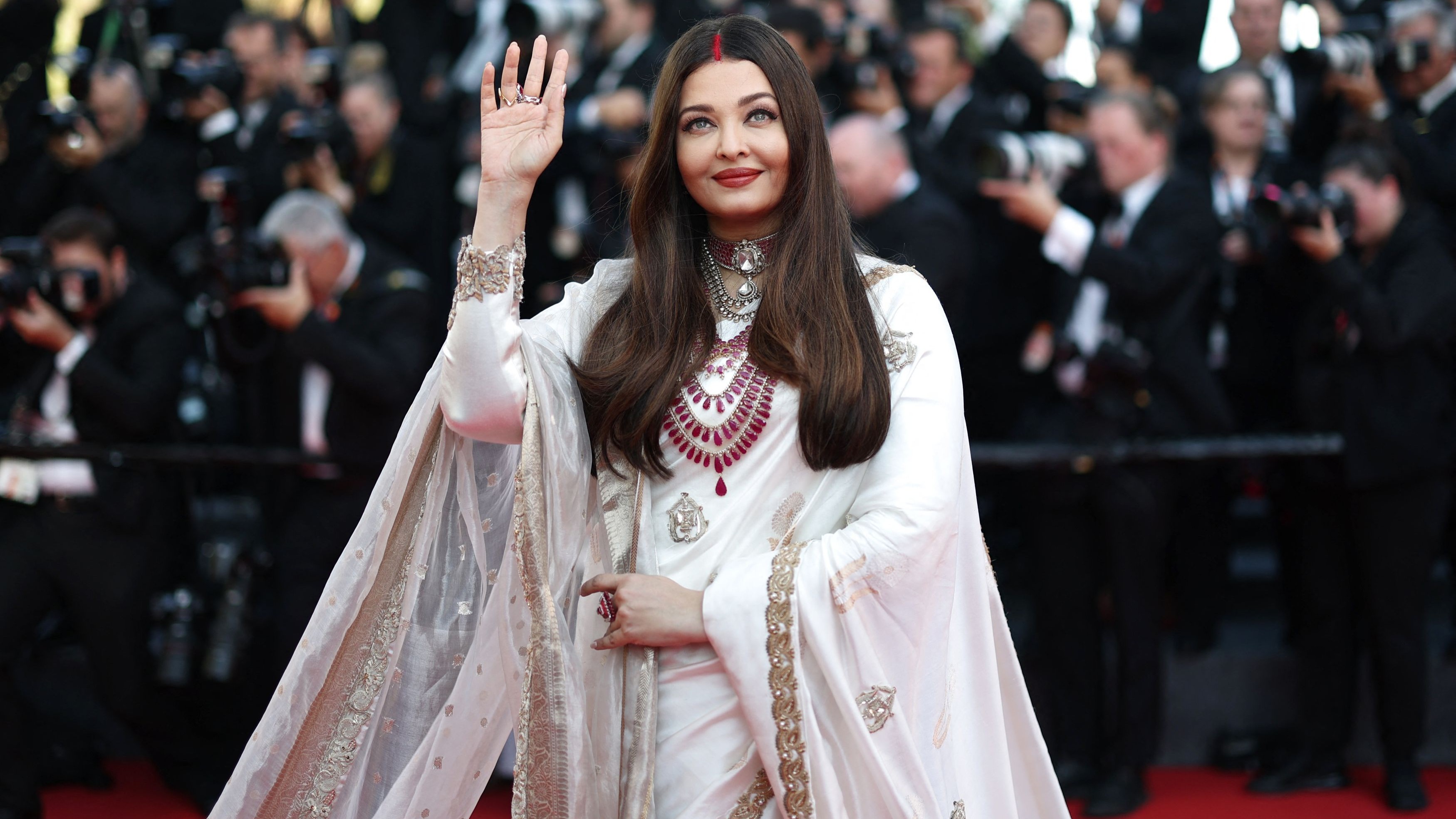 Cannes 2025: Aishwarya Rai wows in Manish Malhotra’s ivory Banarasi saree