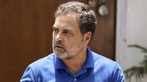 Sena (UBT) leader threatens to blacken Rahul Gandhi's face over Savarkar remark