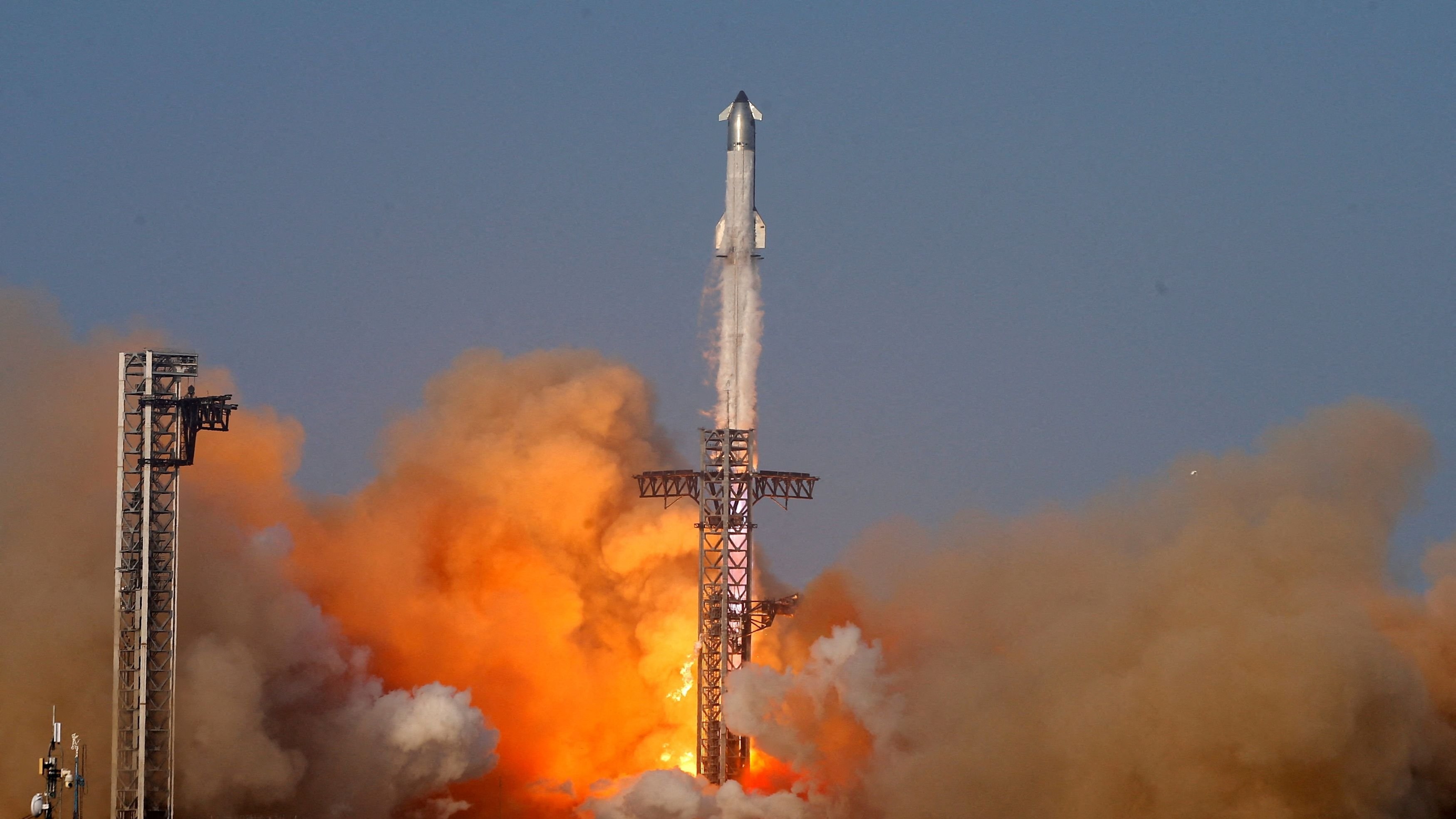 Musk aiming to send uncrewed Starship to Mars by end of 2026
