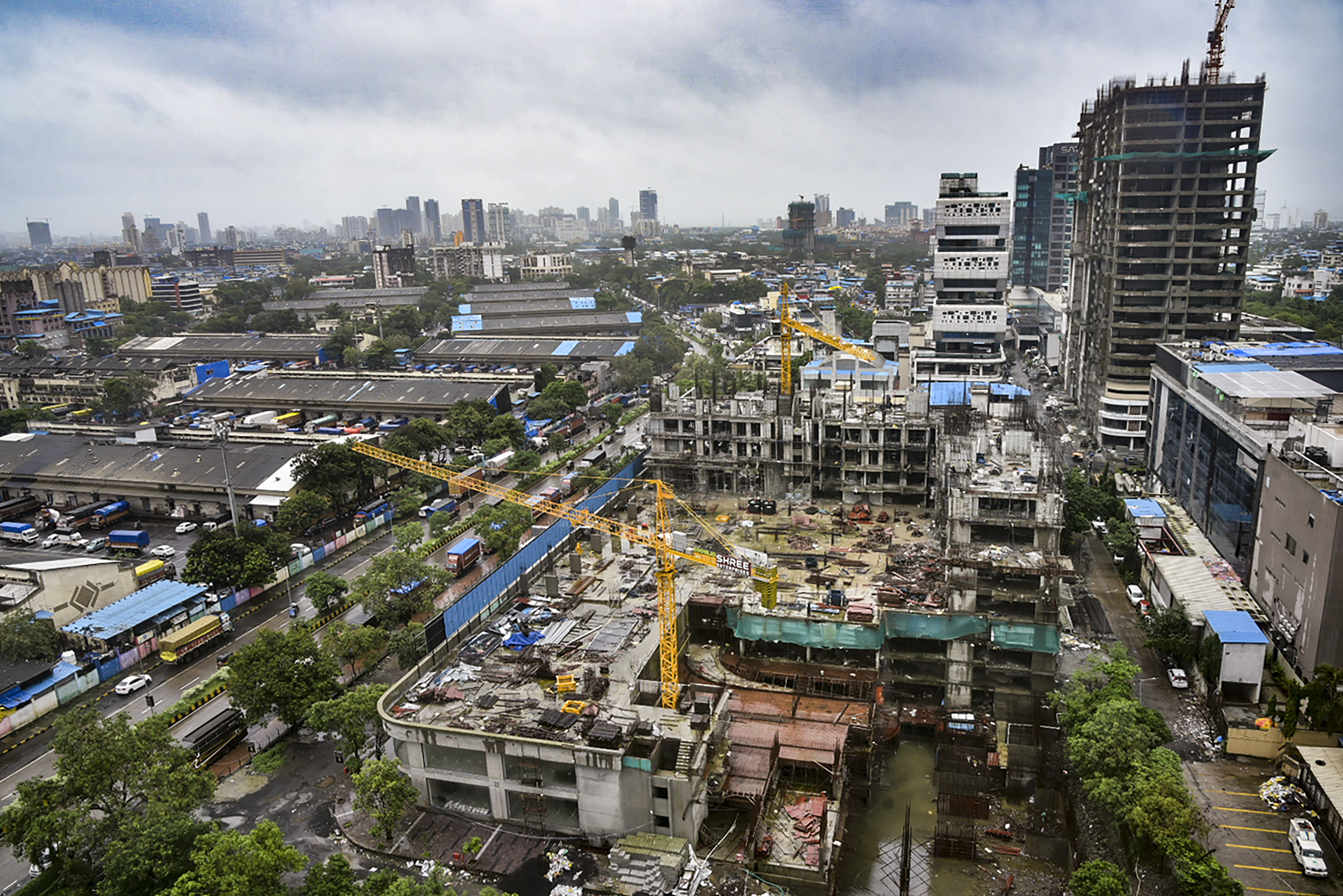 Mumbai's housing redevelopment to add 44,277 new homes worth Rs 1,305 billion: Report