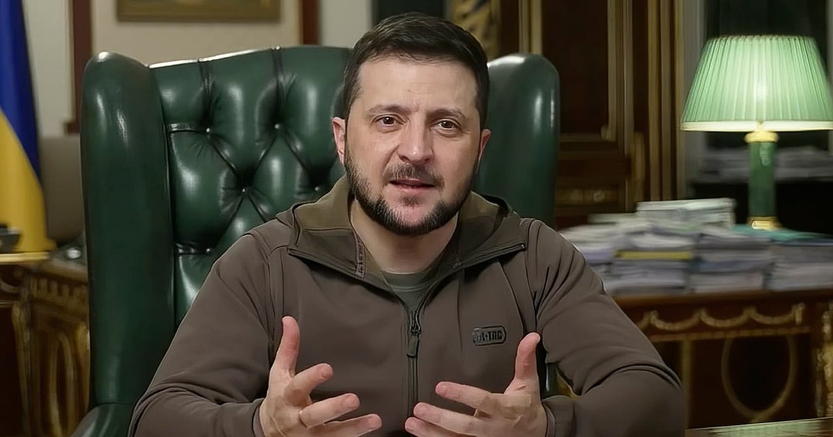 Ukraine's Zelenskyy ditches NATO ambition ahead of peace talks