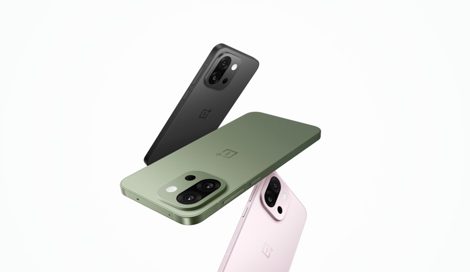 OnePlus 13s.