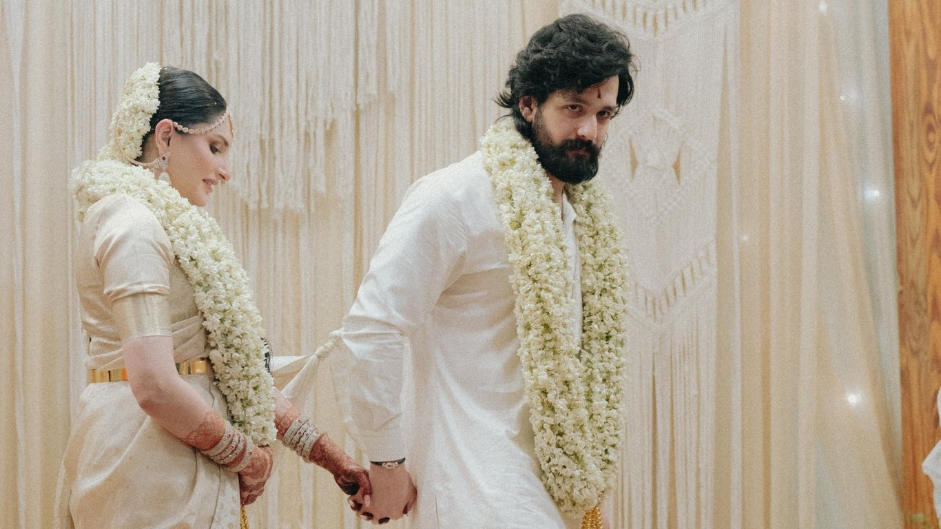 Telugu actor Akhil Akkineni marries Zainab Ravdjee in intimate ceremony