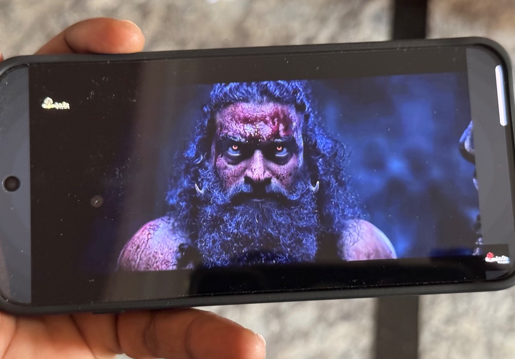 OnePlus 13s.
