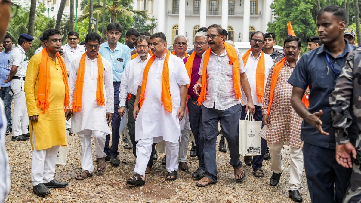 Chaos in West Bengal Assembly Over Murshidabad and Maheshtala Violence; BJP MLAs Walk Out, Move High Court Chaos in West Bengal Assembly Over Murshidabad and Maheshtala Violence; BJP MLAs Walk Out, Move High Court