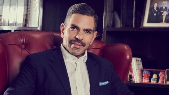 Sona Comstar chairman and Karisma Kapoor’s ex-husband, Sunjay Kapur passes away in London at 53