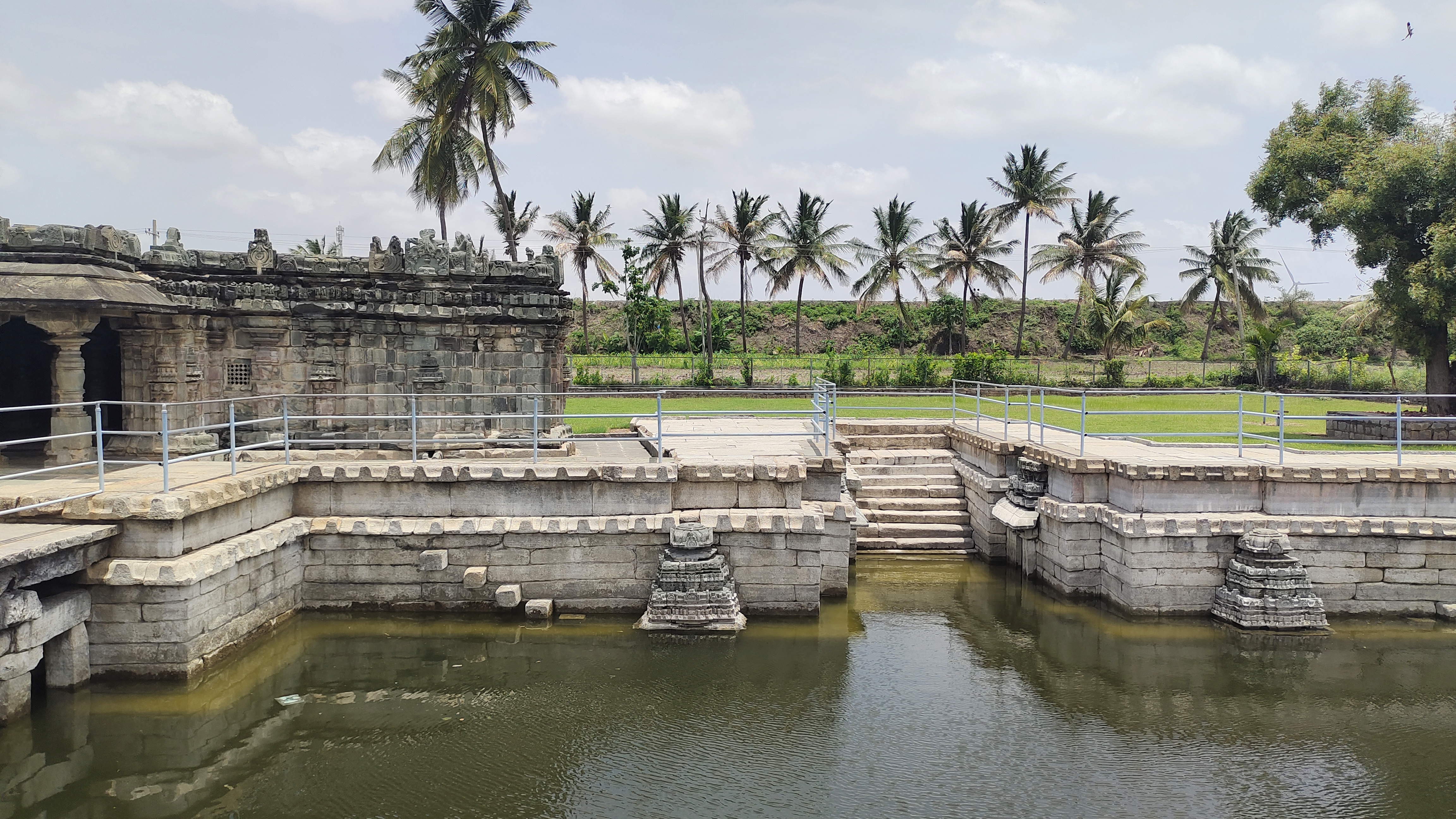 A view of the Muskina Bavi and Manikeshwara Temple at Lakkundi in Gadag district. Photos by Srikumar M Menon