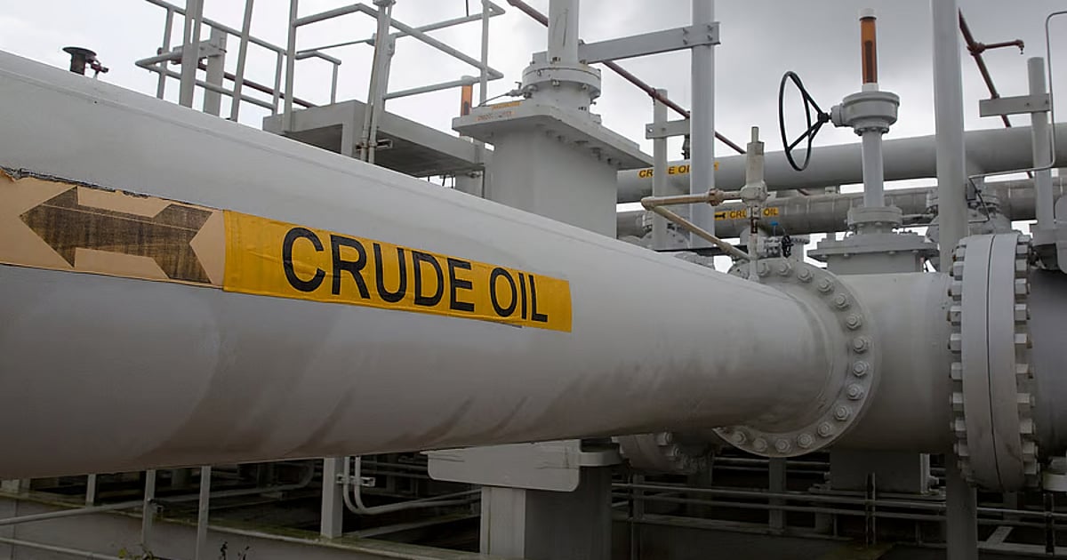 Oil Glut Looms Despite Ceasefire, Prices Set to Fall