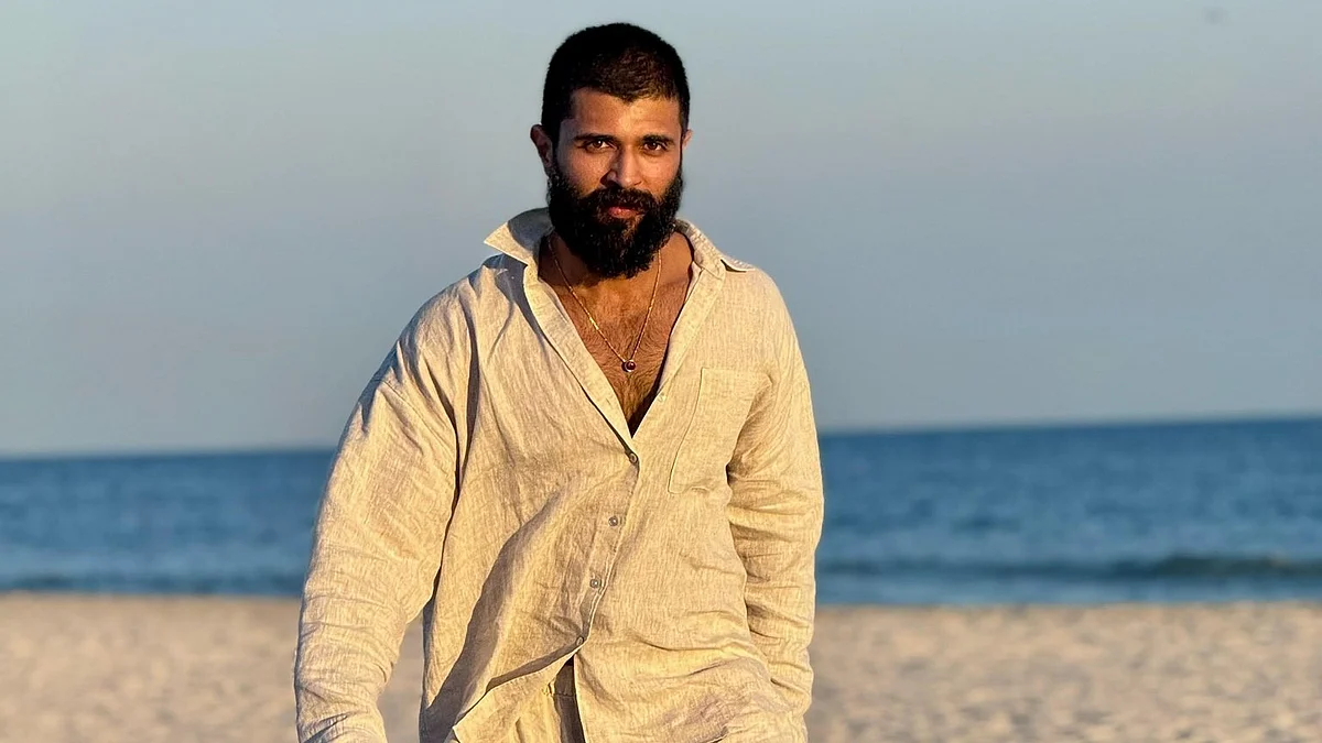 Vijay Deverakonda Appears Before ED in Online Betting PMLA Case
