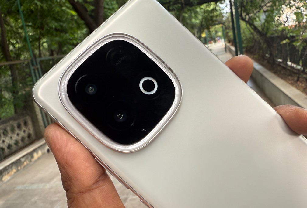 iQOO Neo 10 5G.