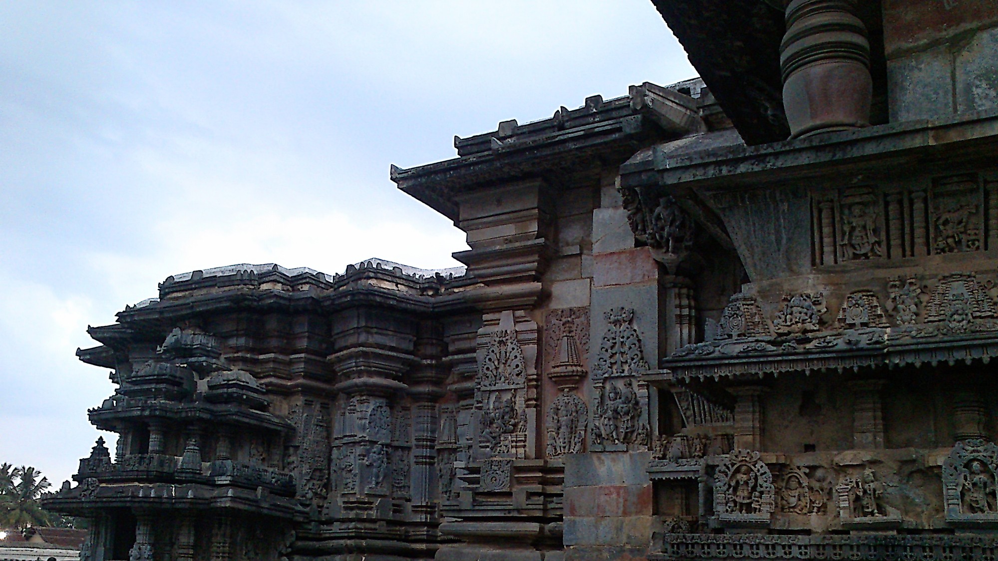 'Hoysalas created identity through art from predecessors, contemporaries'