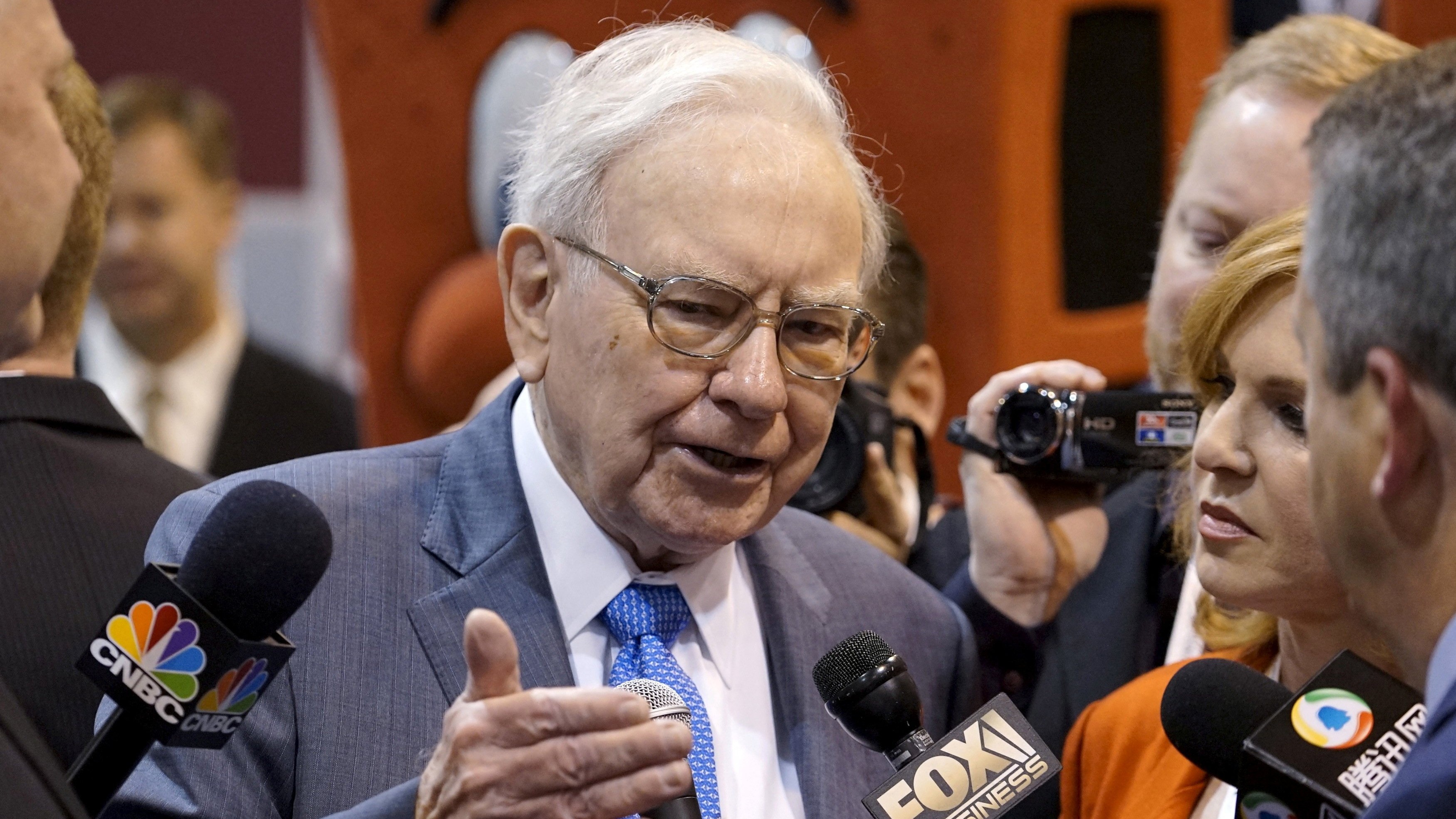 Warren Buffett donates record $6 billion Berkshire shares