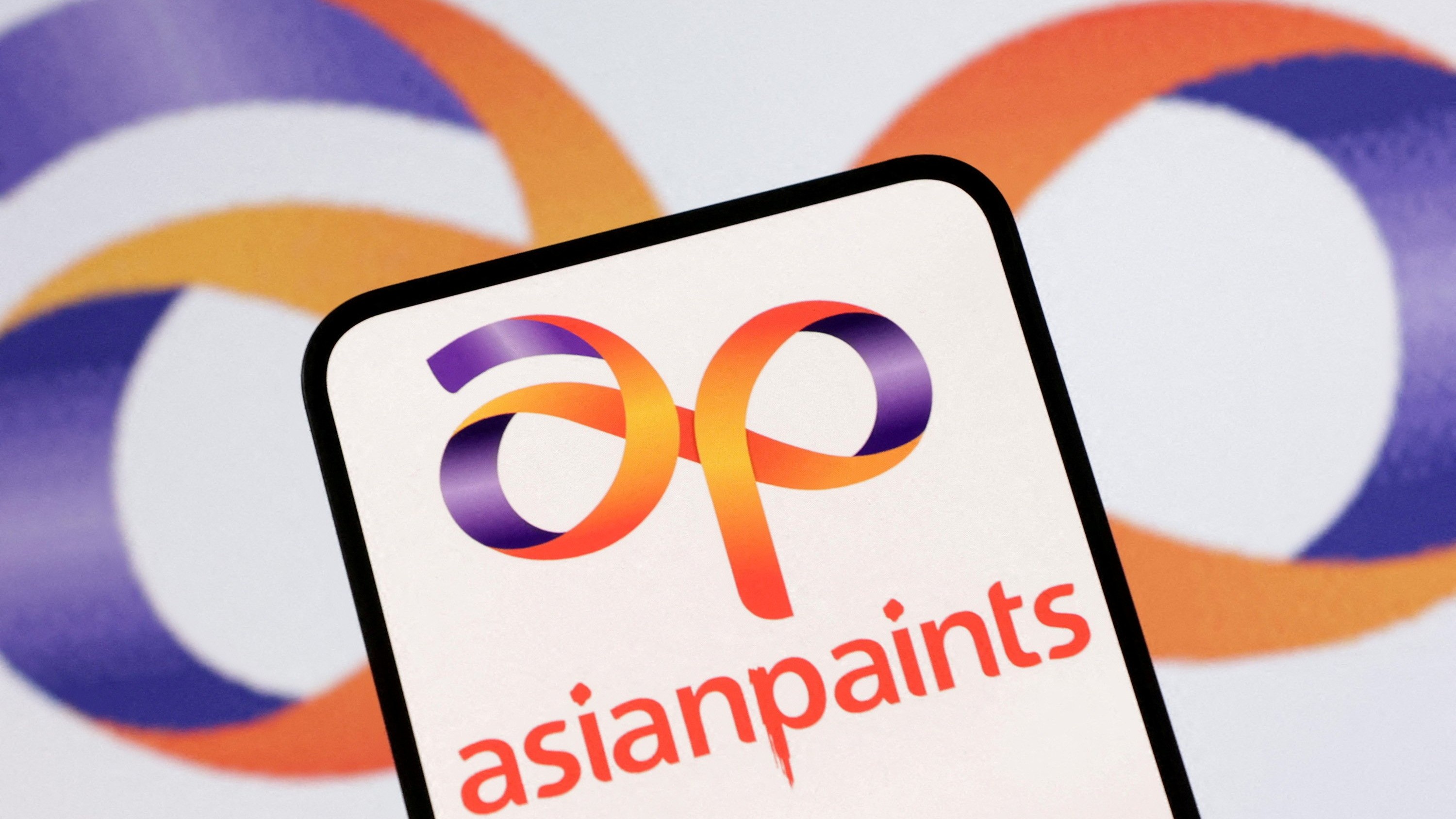 CCI orders probe into market abuse charges against Asian Paints