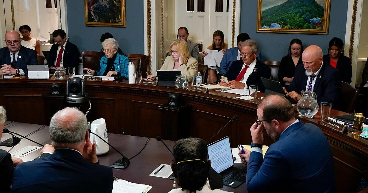 Senate Passes Trump's Tax & Cuts Plan; Faces House Resistance