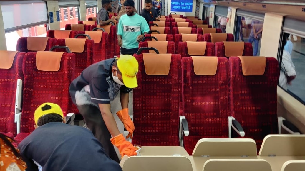 Passenger capacity on Yeshwantpur-Kacheguda Vande Bharat doubled