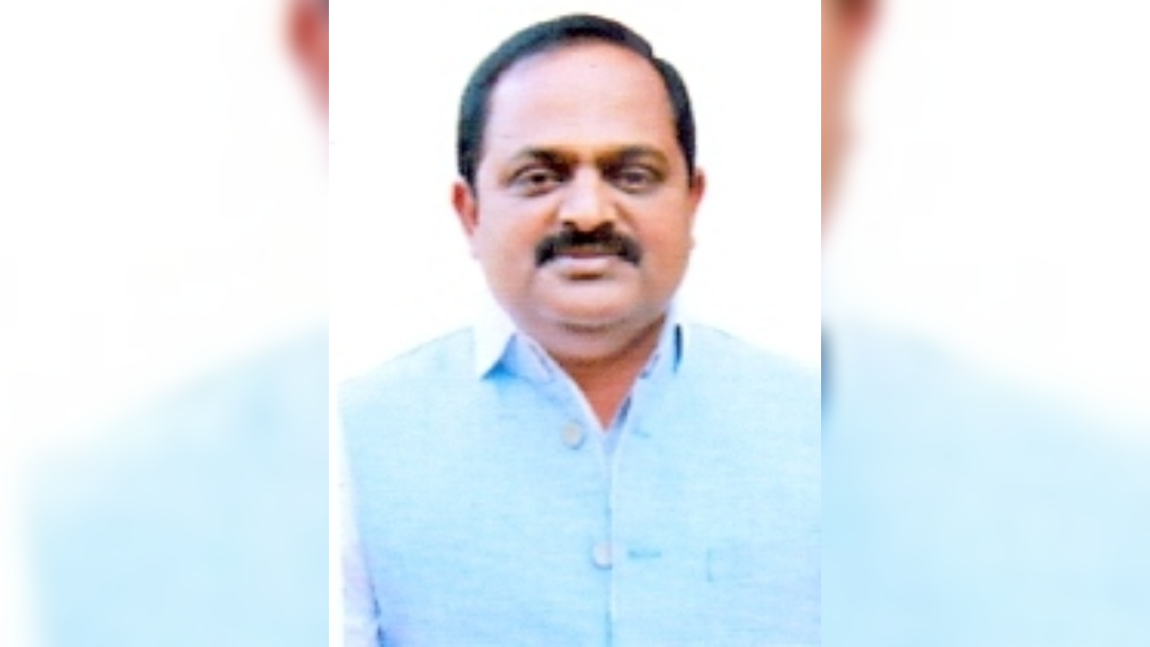 Congress MLA alleges corruption in PU college approvals, seeks probe