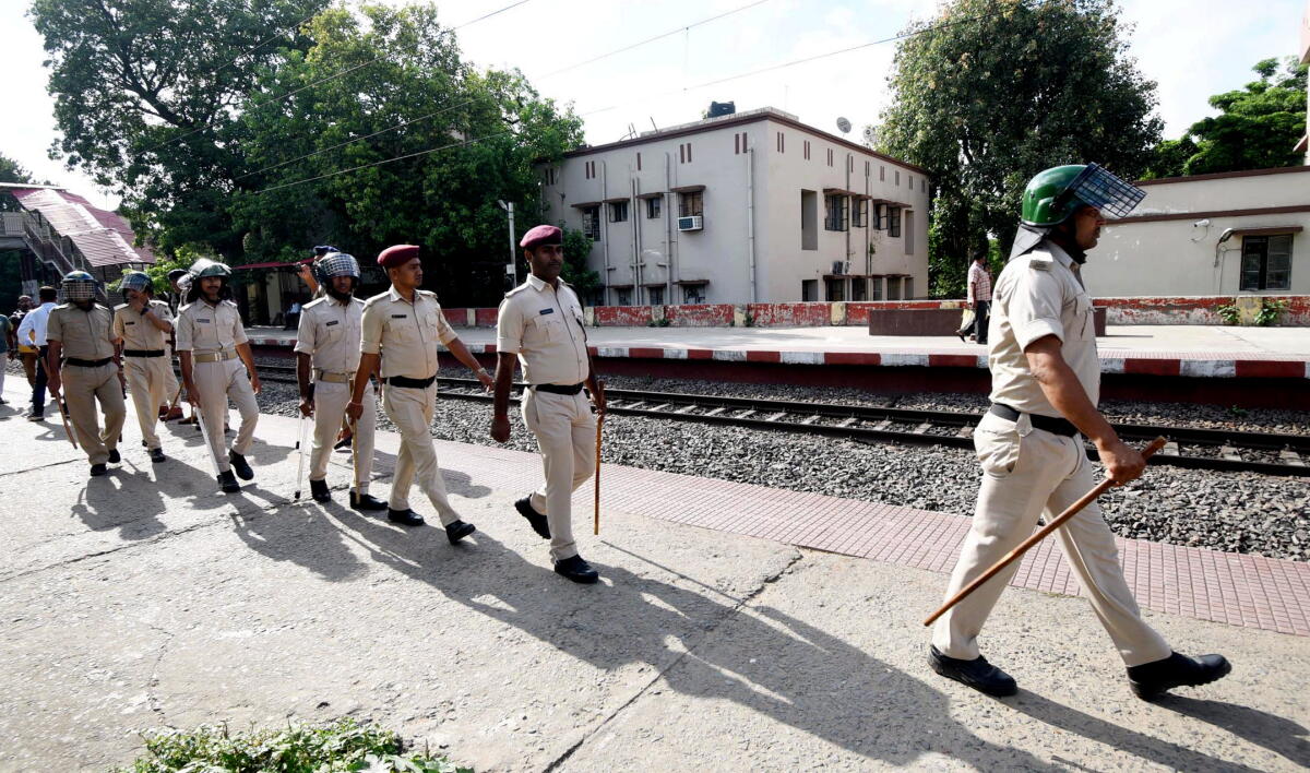 Bharat Bandh: 25 crore workers join strike that sees varying impact across states