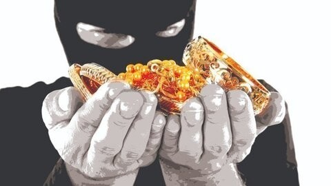 Armed gang robs Kalaburagi goldsmith of Rs 60L-worth ornaments