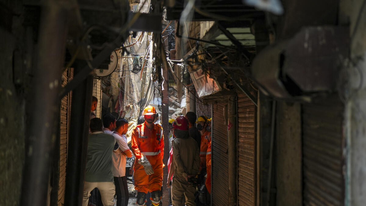 Delhi building collapse: Death toll climbs to 6, eight injured, rescue ops underway