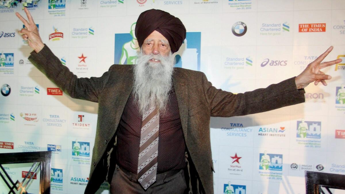 Veteran marathoner Fauja Singh to be cremated on Sunday; arrested driver's kin meets family