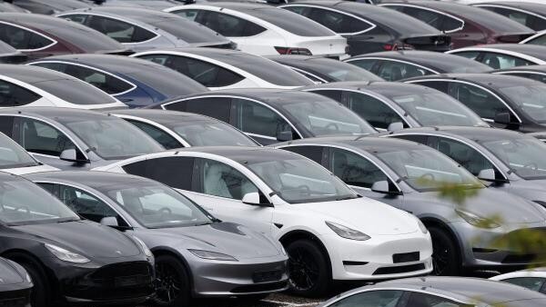 Electric vehicles: The why and the how