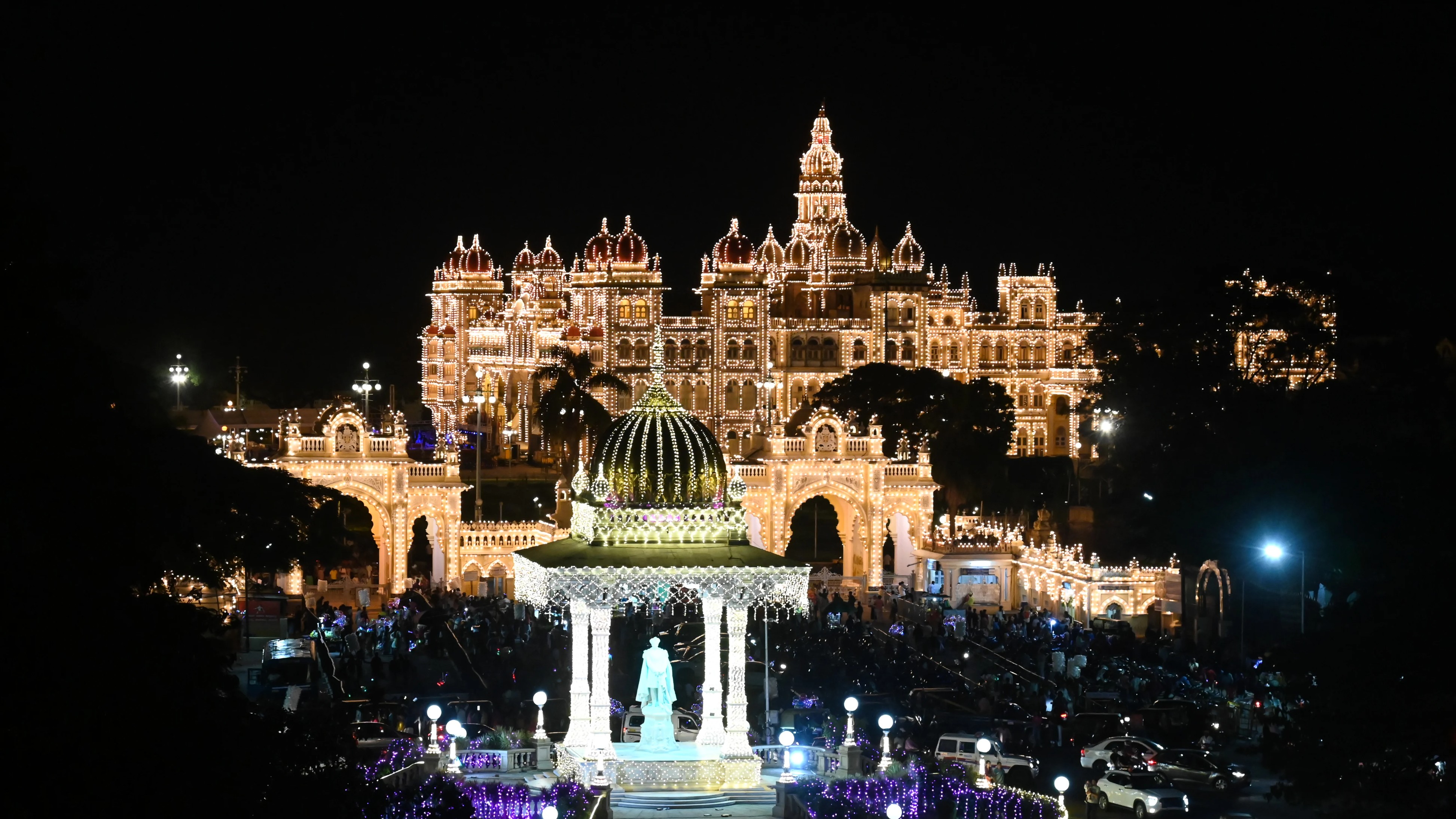 Stampede effect: Seats at Mysuru palace reduced for Dasara Jamboo Savari