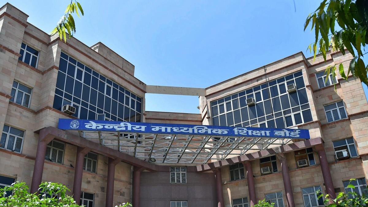 CBSE regional director found dead at his Chennai residence
